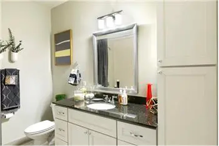 $1990 : Rental property with 1 bedro image 4