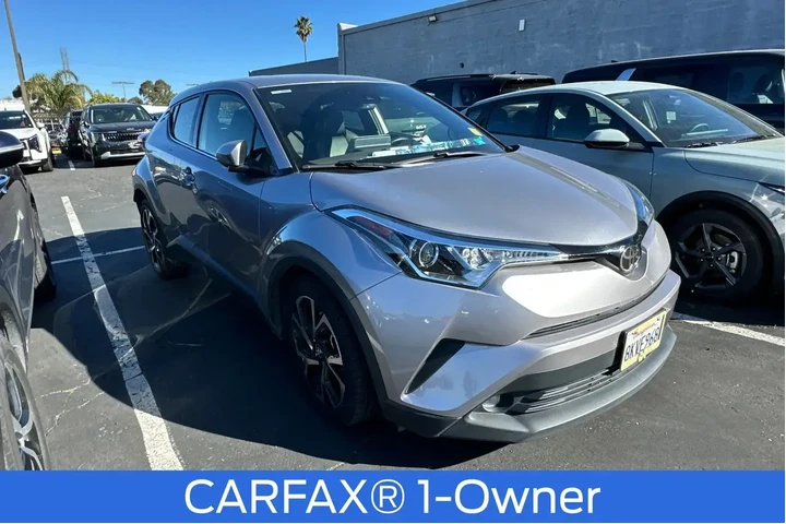 $18991 : Toyota C-HR 2019 Limited 4dr image 2
