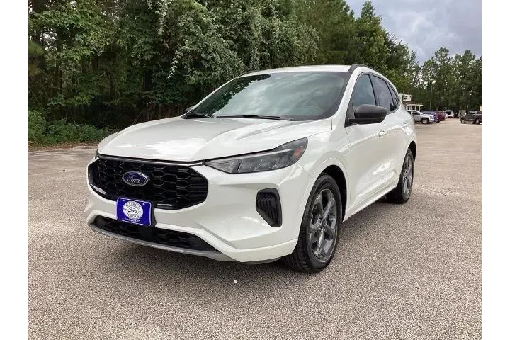 $18827 : Ford Escape 2023 ST-Line 4dr image 3