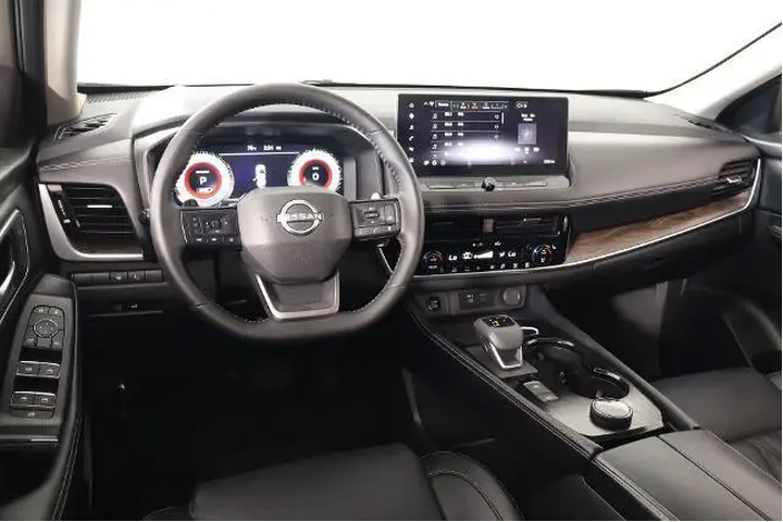 $35117 : Nissan Rogue 2026 AWD Platin image 2