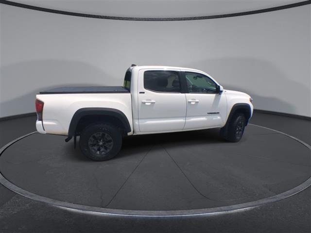 $33000 : PRE-OWNED 2021 TOYOTA TACOMA image 9