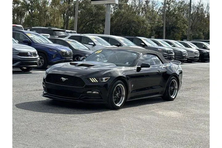 $18995 : Ford Mustang 2017 V6 2dr Con image 2