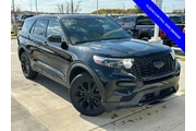 $37995 : Ford Explorer 2022 AWD ST 4d thumbnail