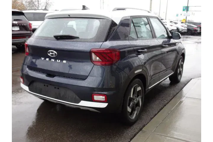 $15865 : Hyundai VENUE 2021 Denim 4dr image 5