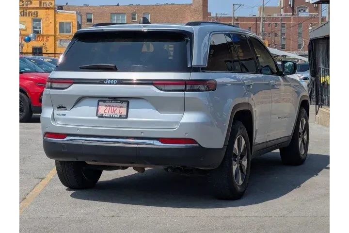 $25999 : Jeep Grand Cherokee 2023 4x4 image 4