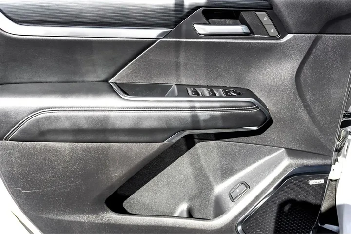 $33555 : GMC Acadia 2025 Elevation 4d image 10