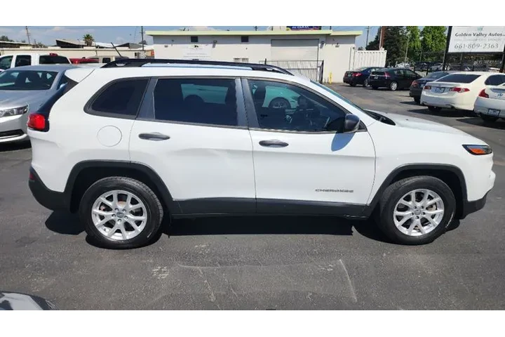 $9499 : 2016 Cherokee image 8