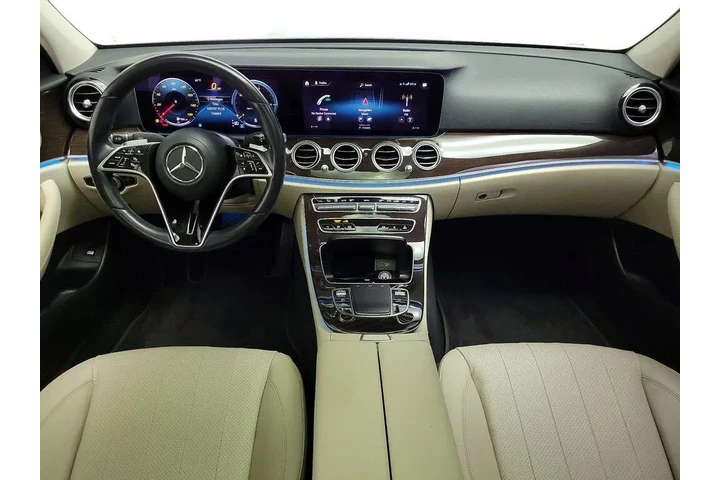 $32998 : Mercedes-Benz E-Class 2021 E image 9