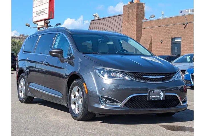 $14592 : 2017 Pacifica Touring-L Plus image 6
