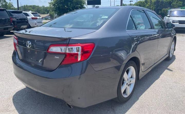 $6500 : 2014 Camry SE image 6