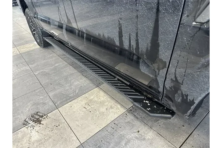 $40000 : Ford F-150 2023 4x4 XLT 4dr image 8