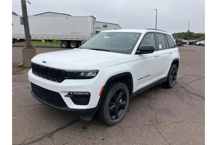 $29962 : Jeep Grand Cherokee 2023 4x4 image 1