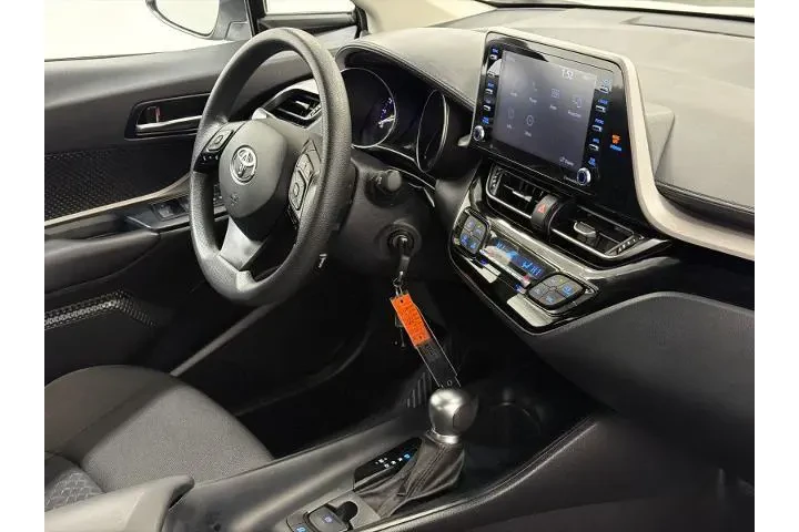 $20000 : Toyota C-HR 2021 LE 4dr Cros image 8