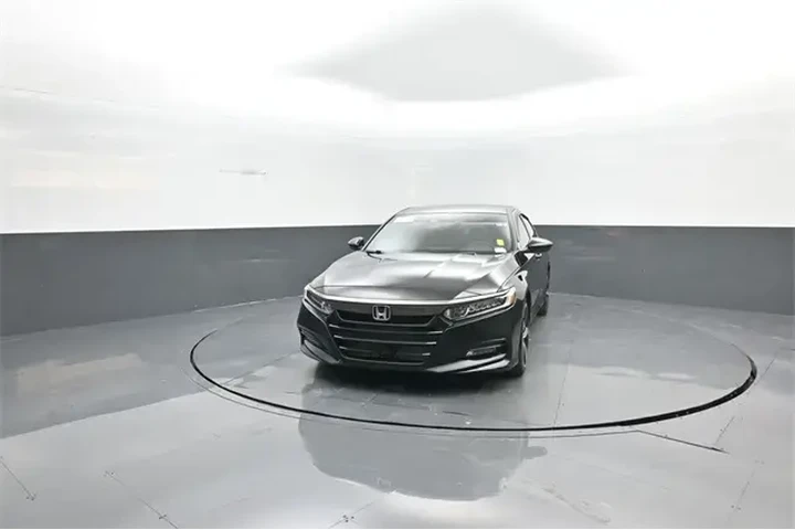 $18367 : Honda Accord 2018 Sport 4dr image 3