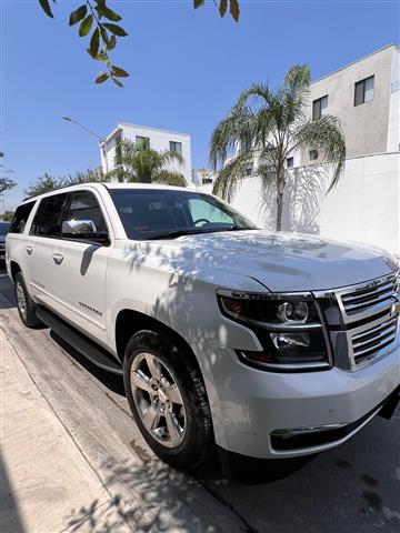 $850000 : SUBURBAN 2019 LTZ PREMIER image 2