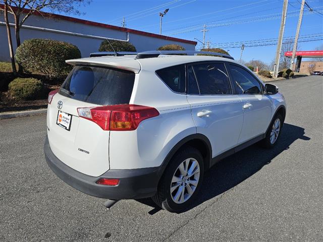 PRE-OWNED  TOYOTA RAV4 LIMITED image 3