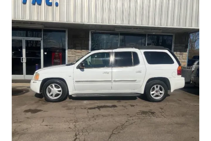 $8990 : 2003 GMC Envoy XL SLT image 1