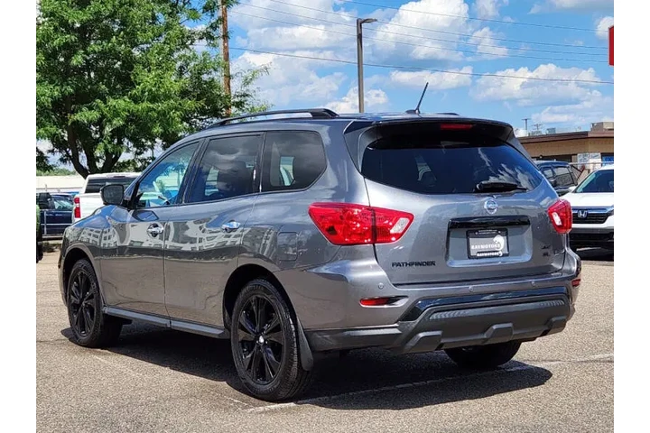 $14972 : 2018 Pathfinder SL image 9