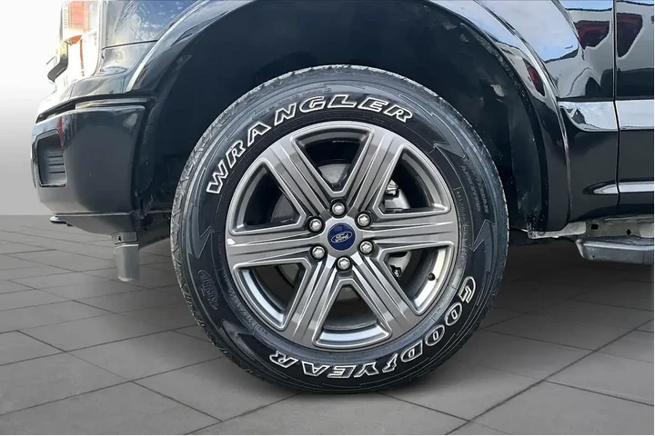 $33995 : Ford F-150 2020 4x4 XLT 4dr image 10