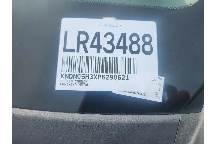 $32991 : Kia Carnival 2023 EX 4dr Min image 4