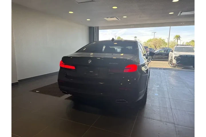 $34984 : BMW 5 Series 2023 530i 4dr S image 9