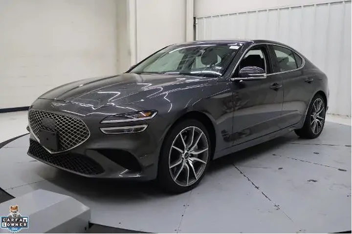 $29853 : Genesis G70 2025 2.5T Standa image 10