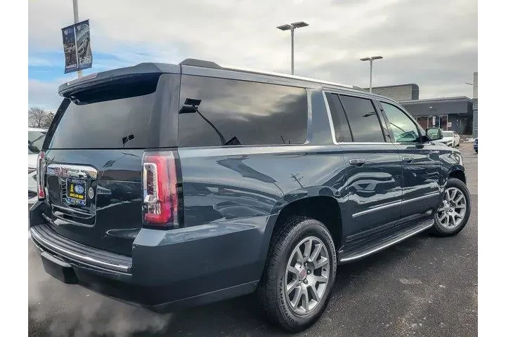 $36868 : GMC Yukon XL 2019 4x4 Denali image 10