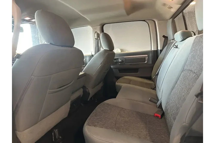 $23984 : Ram 1500 Classic 2019 4x4 Lo image 8