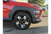 $27270 : Hyundai KONA 2025 AWD SEL Co thumbnail