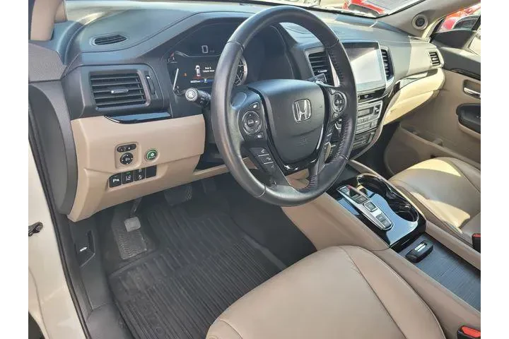 $18587 : Honda Pilot 2016 Touring 4dr image 9