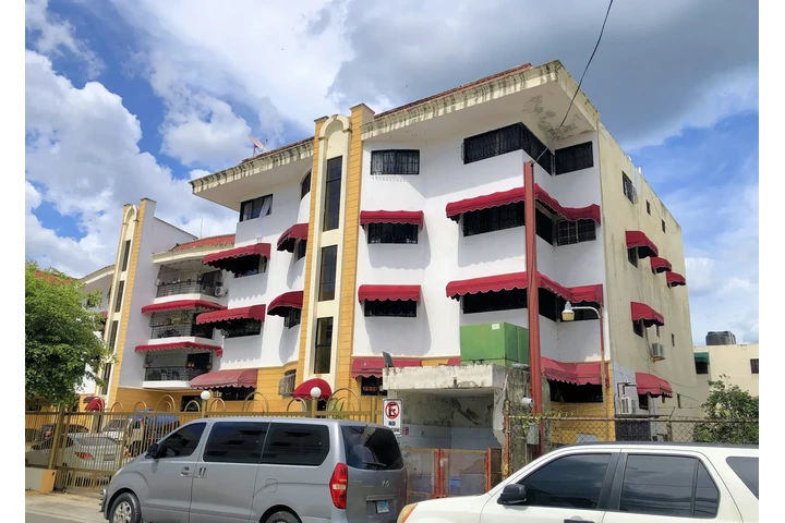 $850 : *Apartamento amueblado familia image 7
