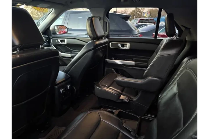 $20950 : 2020 Explorer XLT image 9