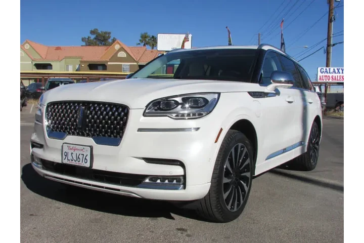 $54900 : 2020 Aviator Black Label Gran image 6