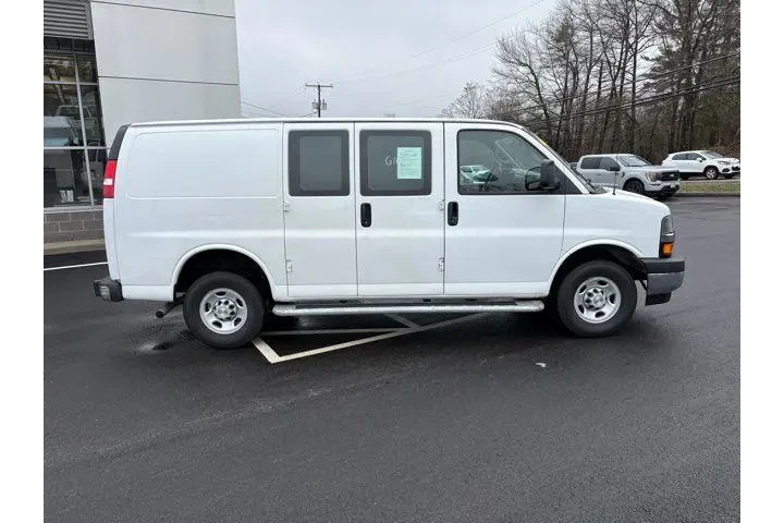 $31498 : Chevrolet Express 2024 2500 image 2