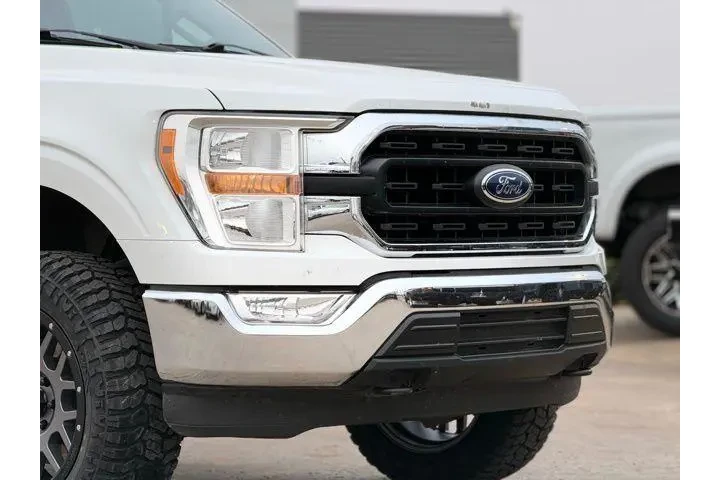 $33800 : Ford F-150 2021 4x4 XLT 4dr image 7