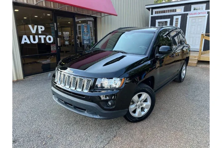 $7999 : 2016 Compass Latitude image 3