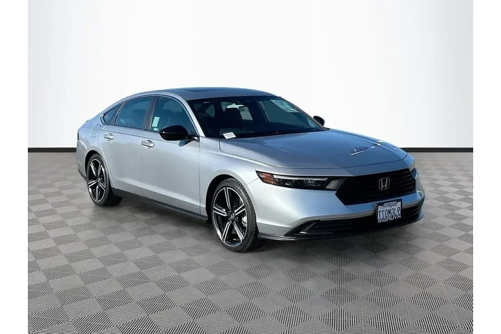 $28800 : Honda Accord Hybrid 2023 Spo image 1