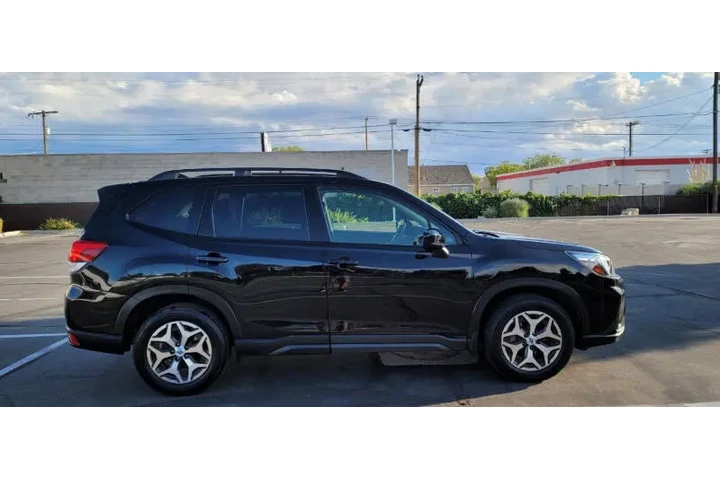 $18500 : 2020 Forester Premium image 10
