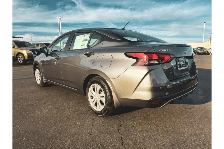 $20477 : Nissan Versa 2025 S 4dr Seda image 5