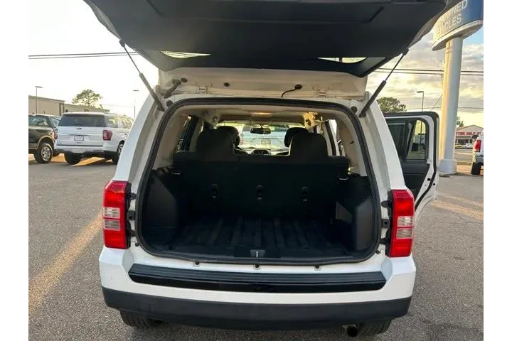 $9888 : Jeep Patriot 2015 Sport 4dr image 7