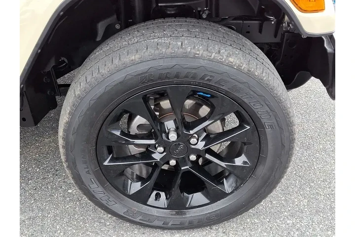 $30500 : Jeep Wrangler Unlimited 2022 image 8