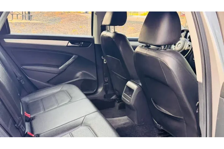 $3600 : 2012 Passat SE image 7