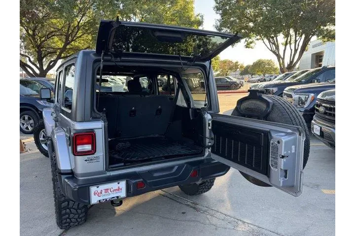 $29127 : Jeep Wrangler Unlimited 2020 image 9