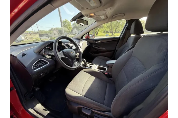 $6999 : 2018 Cruze LS Auto image 9