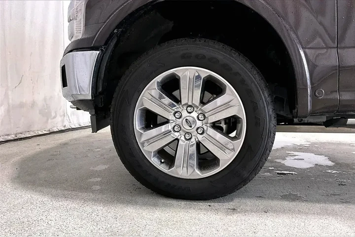 $25092 : Ford F-150 2019 4x4 Lariat 4 image 6