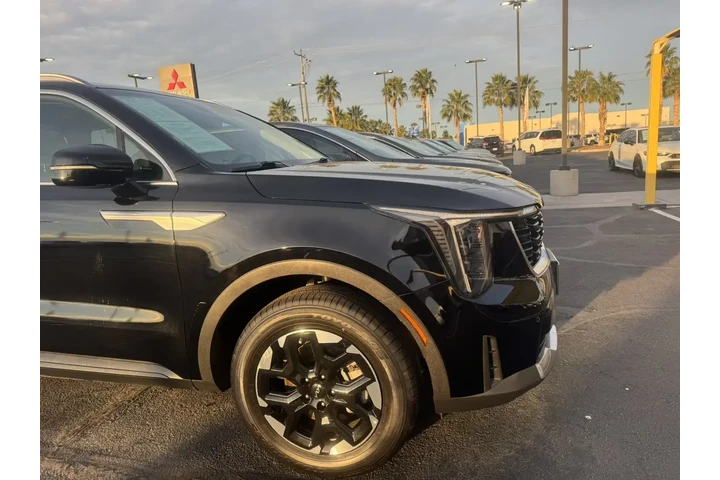 $31978 : Kia Sorento 2024 AWD S 4dr S image 3