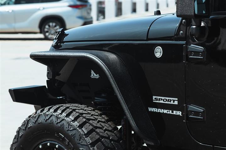 2017 Wrangler Sport image 6