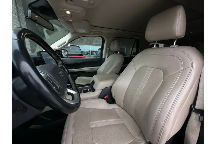 $38649 : Ford Expedition 2023 4x2 Lim image 5