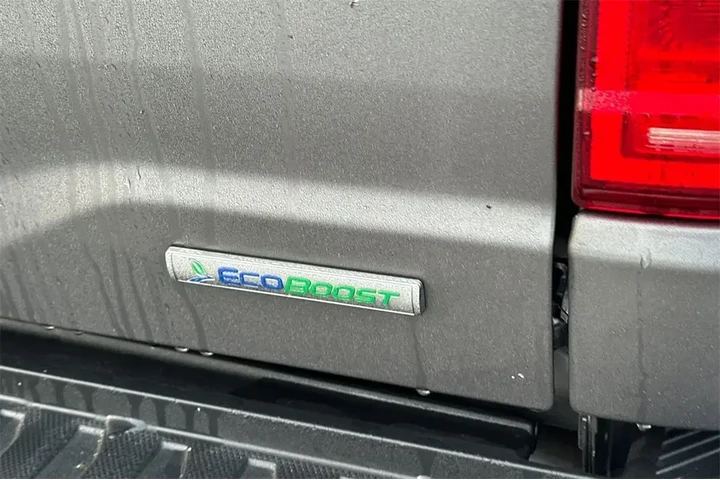 $39981 : Ford F-150 2022 4x4 XLT 4dr image 6