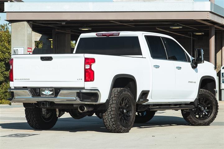 2023 Silverado 2500HD LTZ image 7